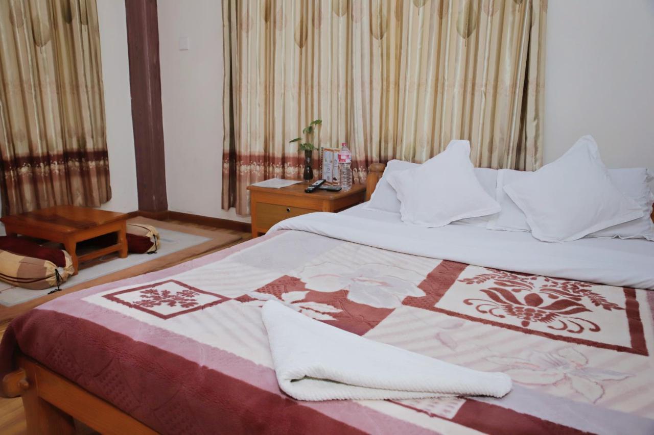 Hotel Hakoniwa Покхара Экстерьер фото